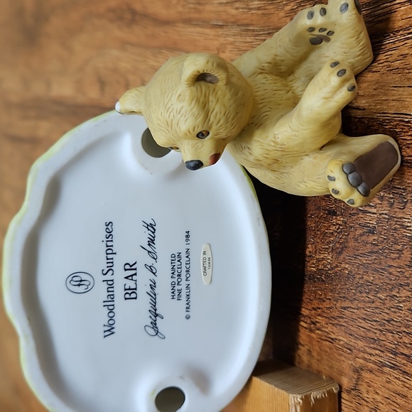 Jackie Smith Franklin Porcelains Bear - Picture 3 of 3